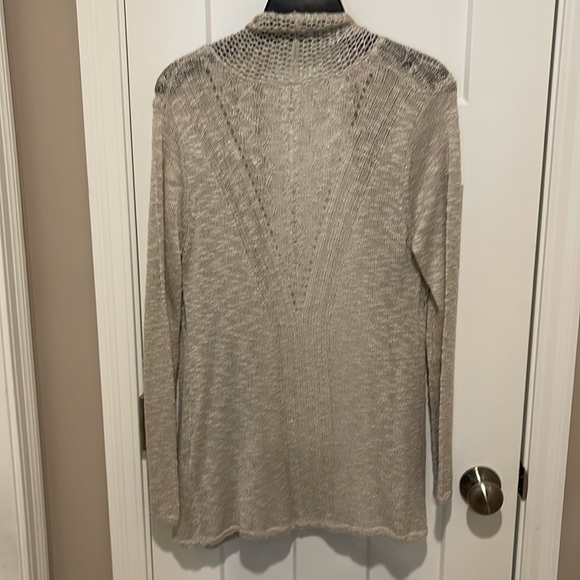 Women’s light weight, gray cardigan - Picture 2 of 2